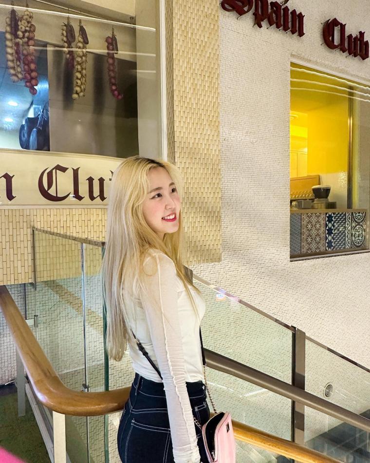 Kim Han Seul, the cheerleader of the group, Instagram.
