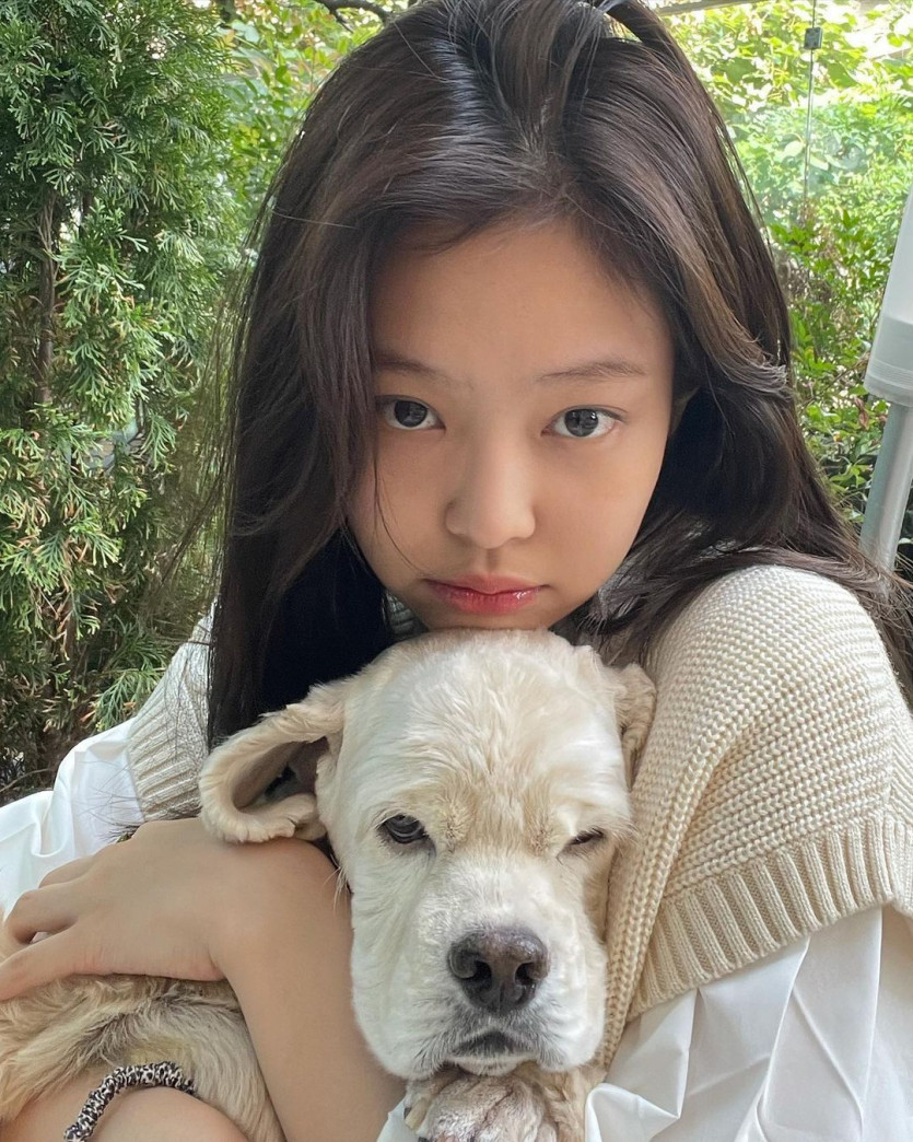 BLACKPINK JENNIE