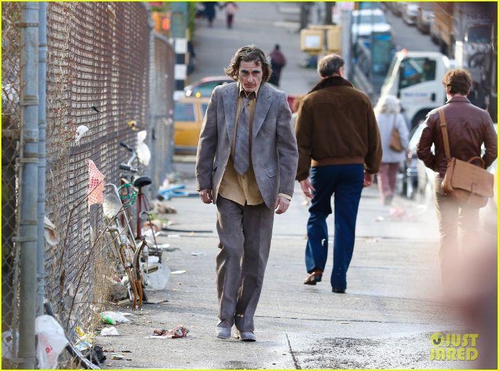 Joaquin Phoenix filming Joker 2