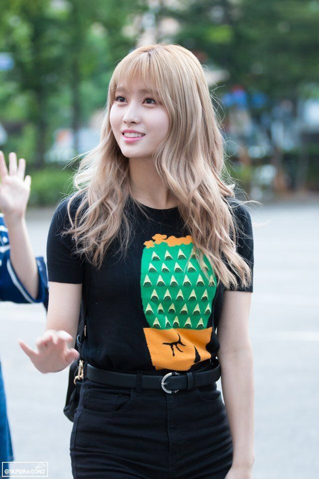 TWICE MOMO