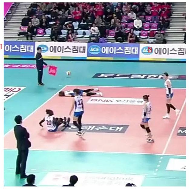 Volleyball player Park Jung-ah pretends to be dead if she fails to defend