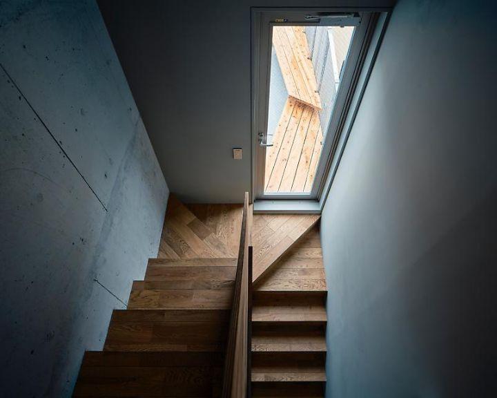 Narrow Japanese Housing in Narrow Residential Area