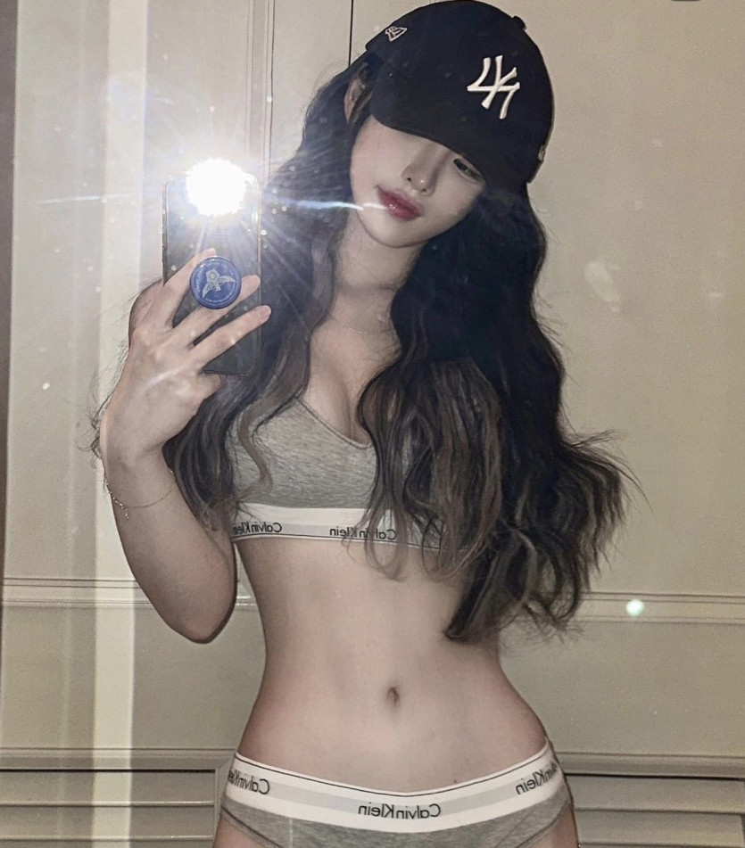 Hip selfie in grey Calvin Klein underwear on top and bottom of Hangang