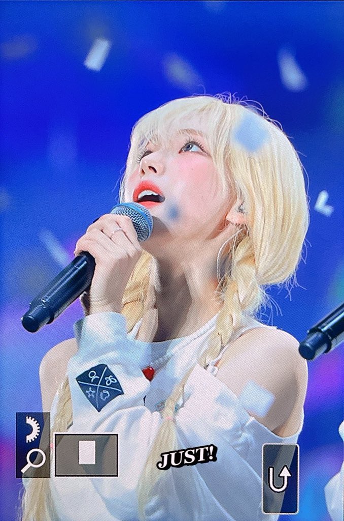 Blonde KARINA at the concert in Japan