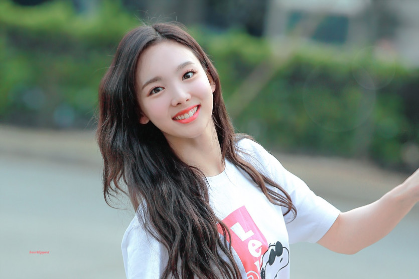 TWICE NAYEON