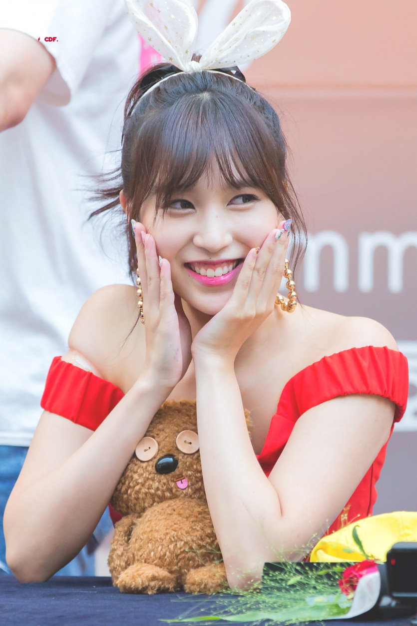 TWICE MINA