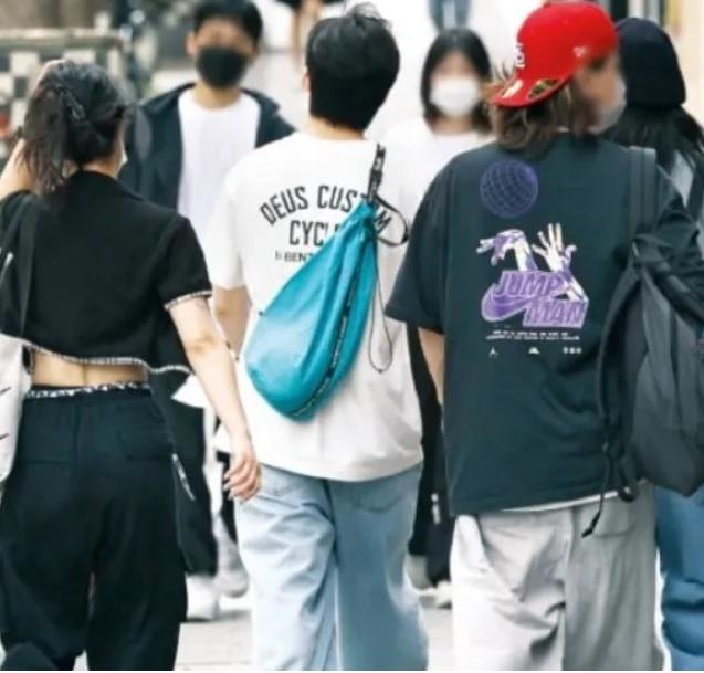 What's up with Hongdae fashion