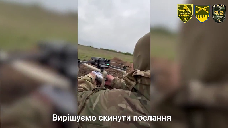 Russian soldier's desperate action after seeing Ukrainian drone