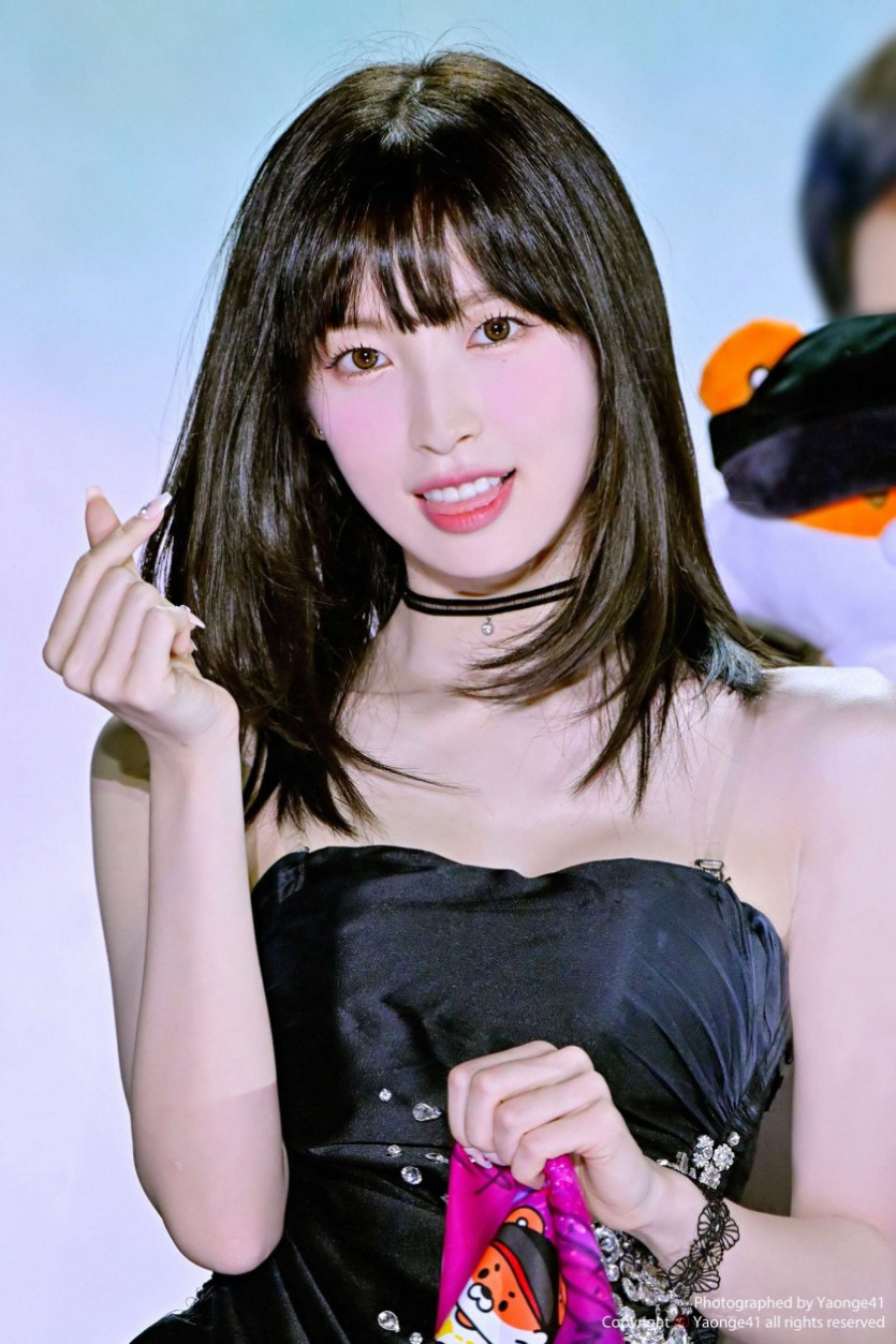 Arin from OH MY GIRL at Dream Concert is full of beauty