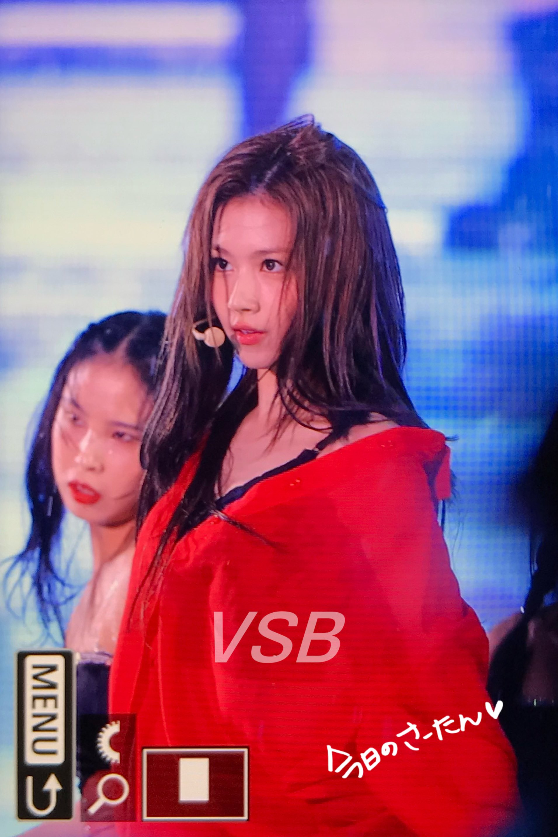 Sana on stage in the rain