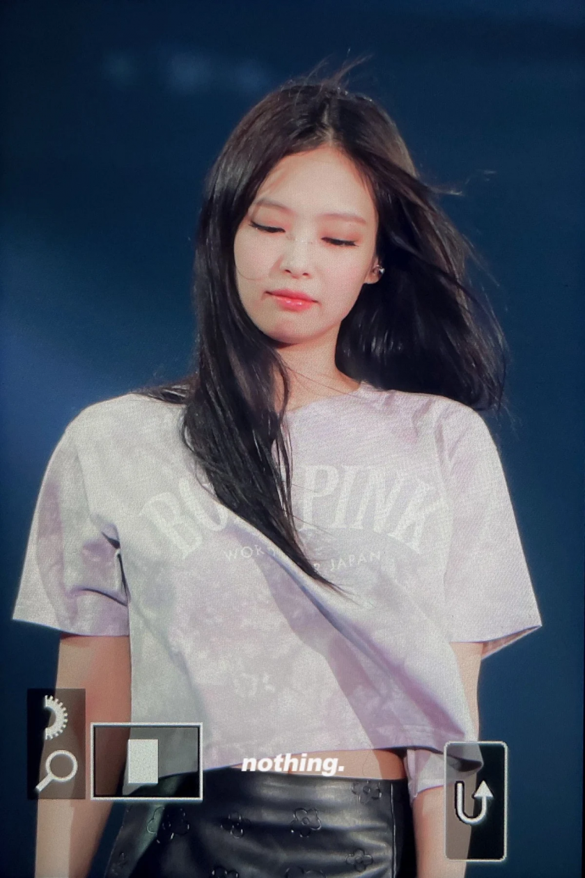 BLACKPINK's sexy Jennie who let her hair down at the concert in Japan