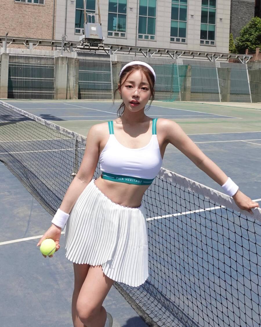Tennis girl who is commonly seen in local parks these days.jpg