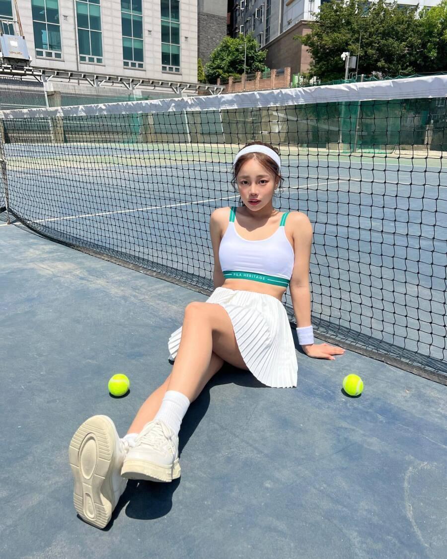 Tennis girl who is commonly seen in local parks these days.jpg