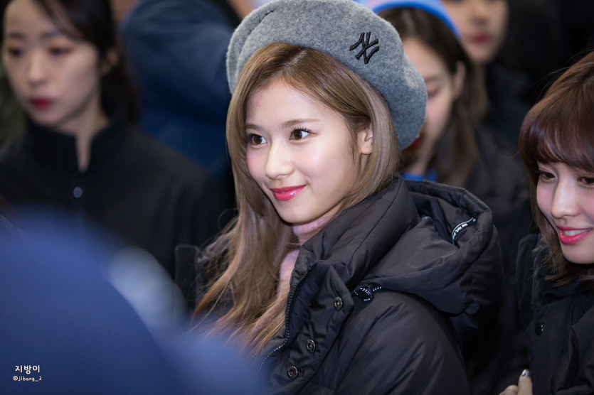 TWICE SANA