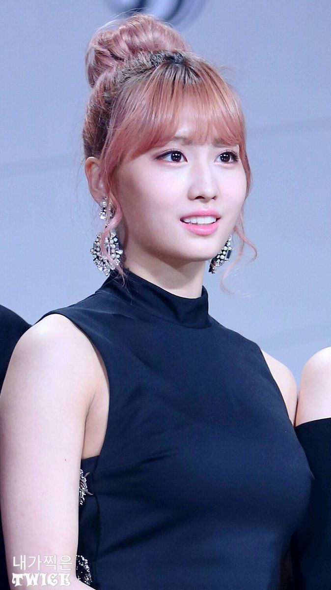 TWICE MOMO