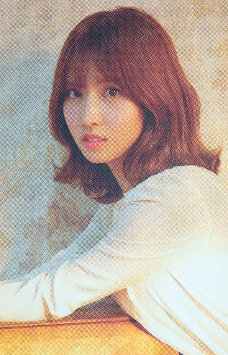 TWICE MOMO