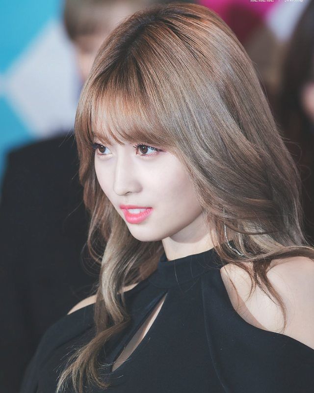 TWICE MOMO