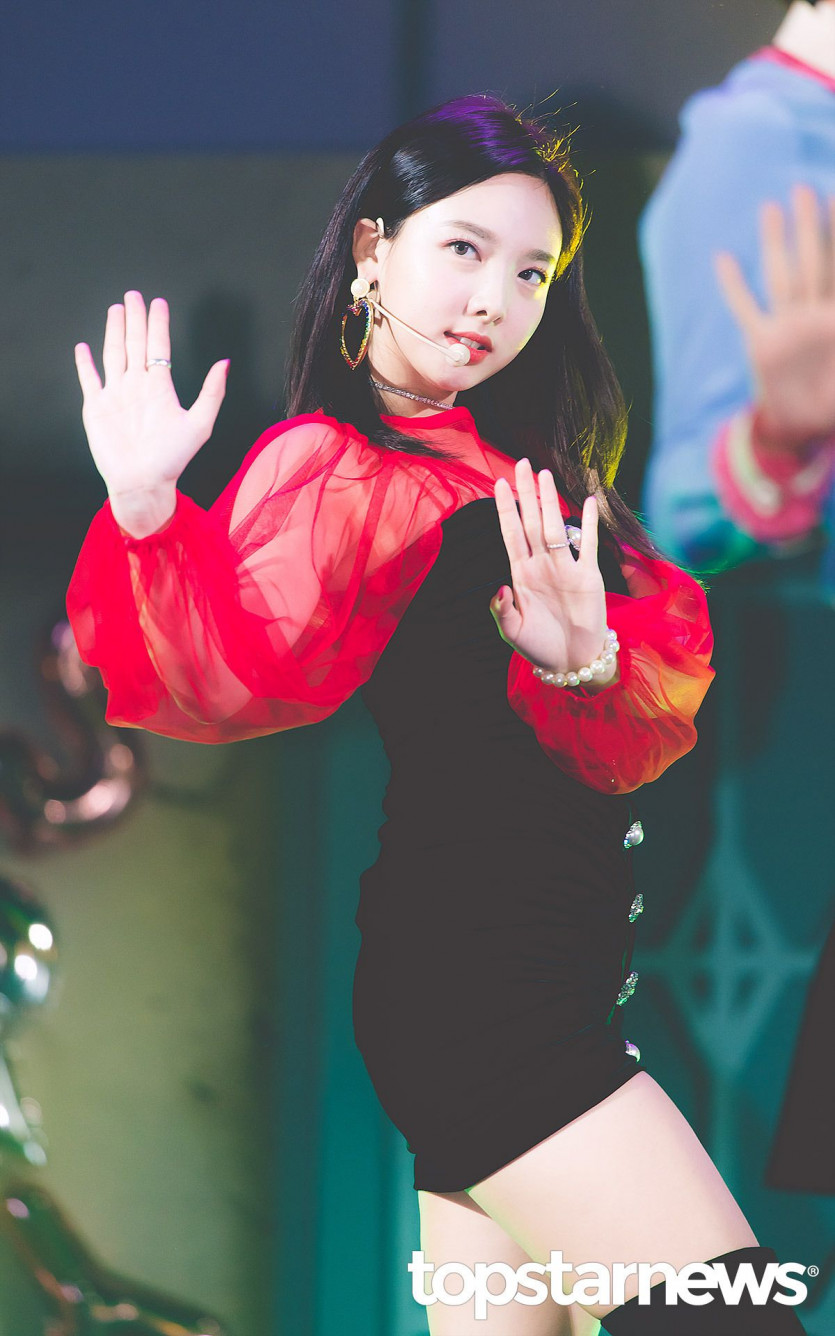 TWICE NAYEON