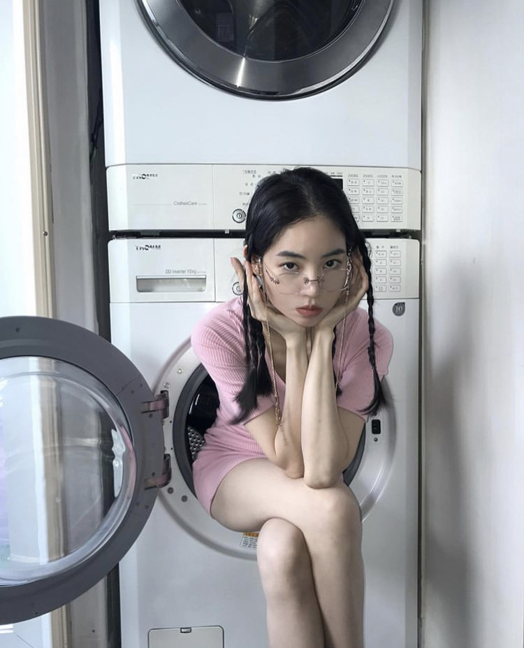 Hwang Seung-eon, a washing machine