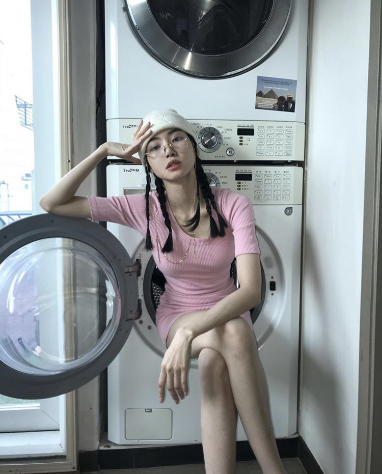 Hwang Seung-eon, a washing machine