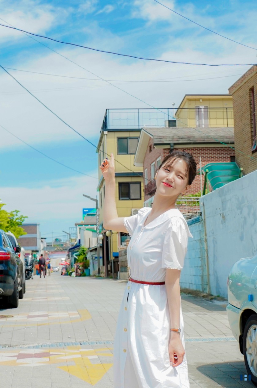 Actress Kim Jieun, fresh visual at a local restaurant