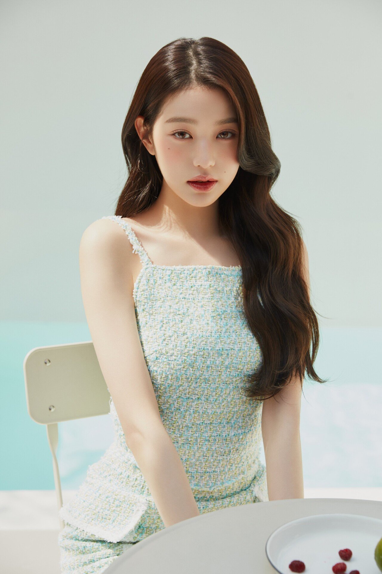 Jang Wonyoung's lens pictorial