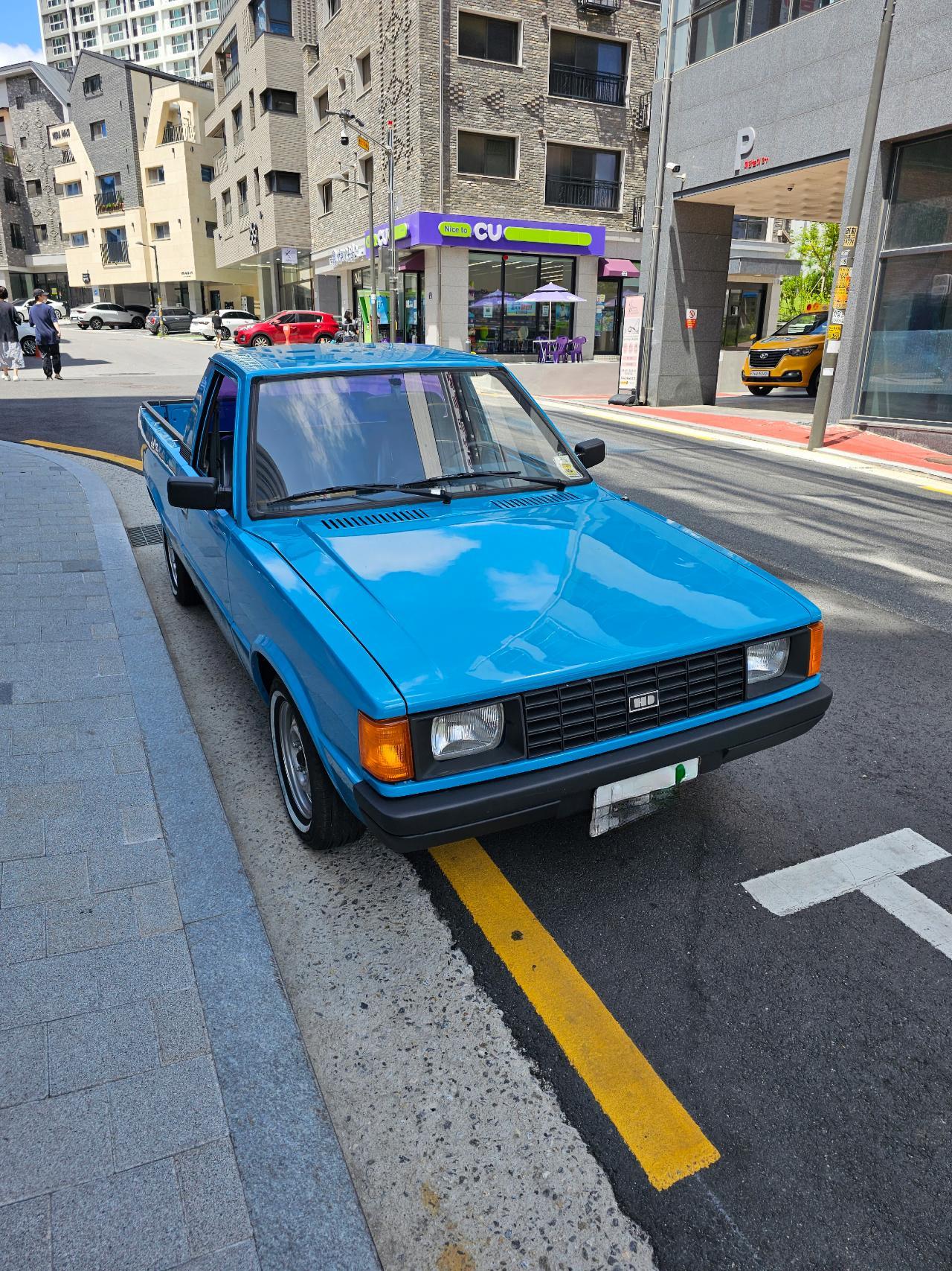 Hyundai Pony Retro Vehicle