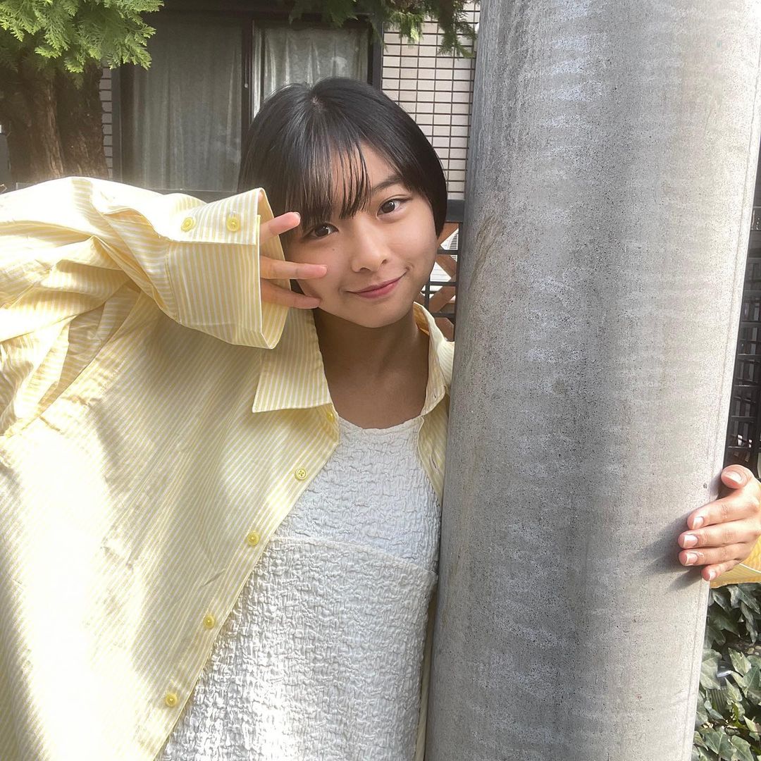 Born in 2004 in gravure model miku kuwajima