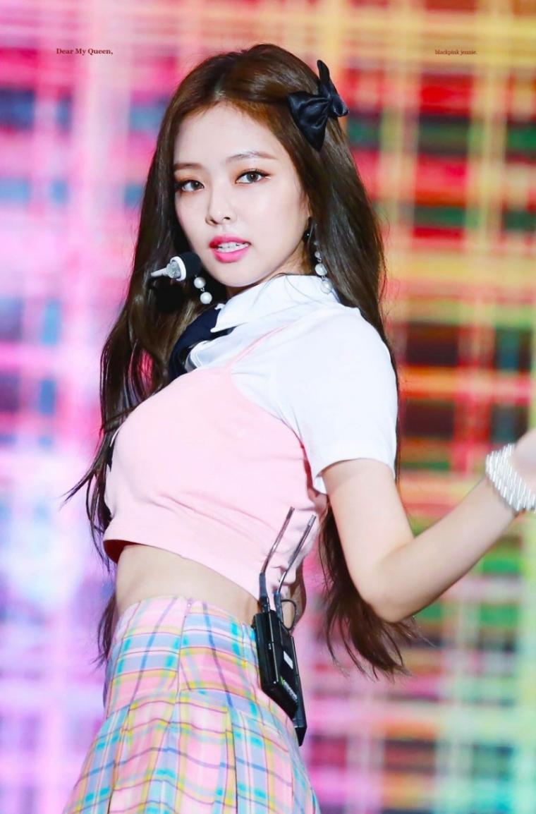 BLACKPINK JENNIE