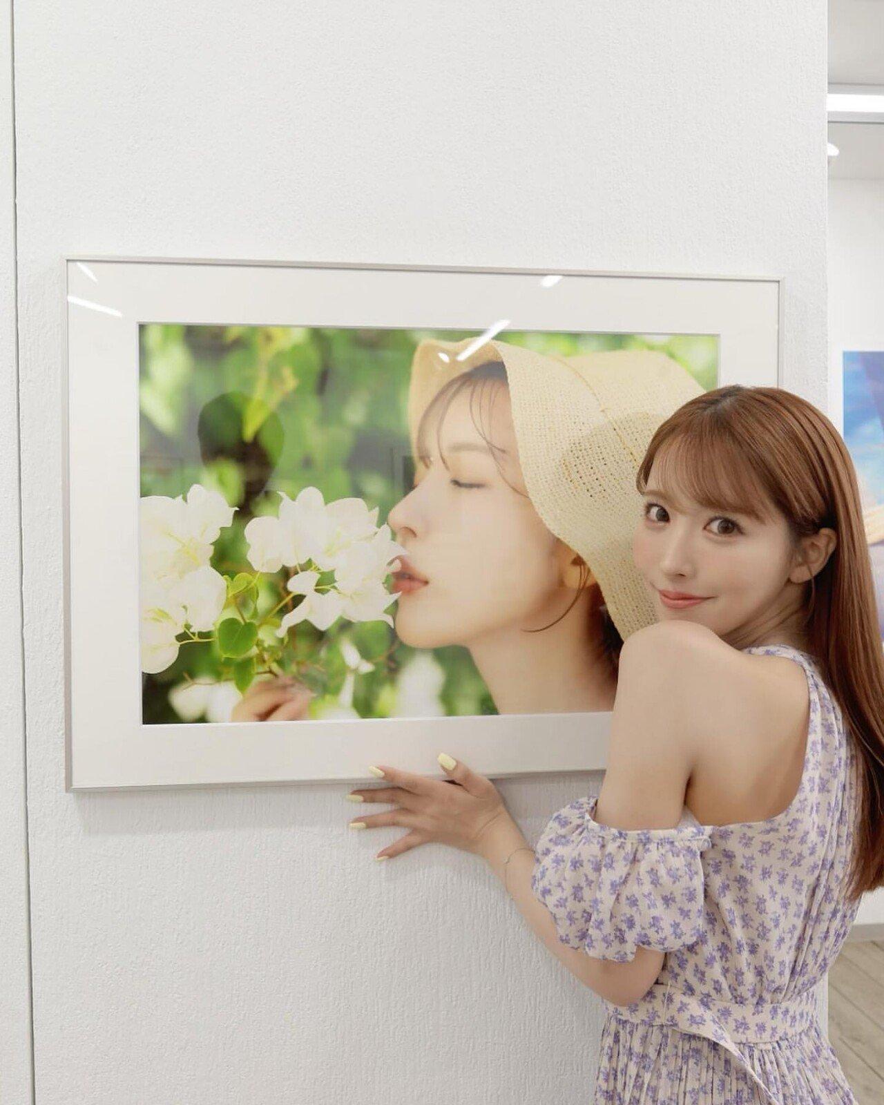 Mikami YooA went to her photo exhibition. Instagramjpg