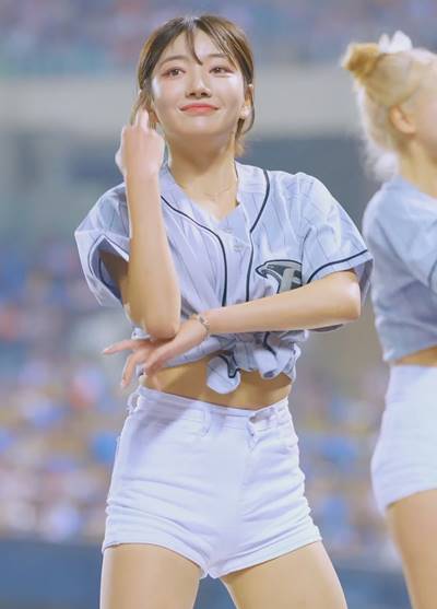 Park So-young cheerleader's uniform, white shorts tied in front of her