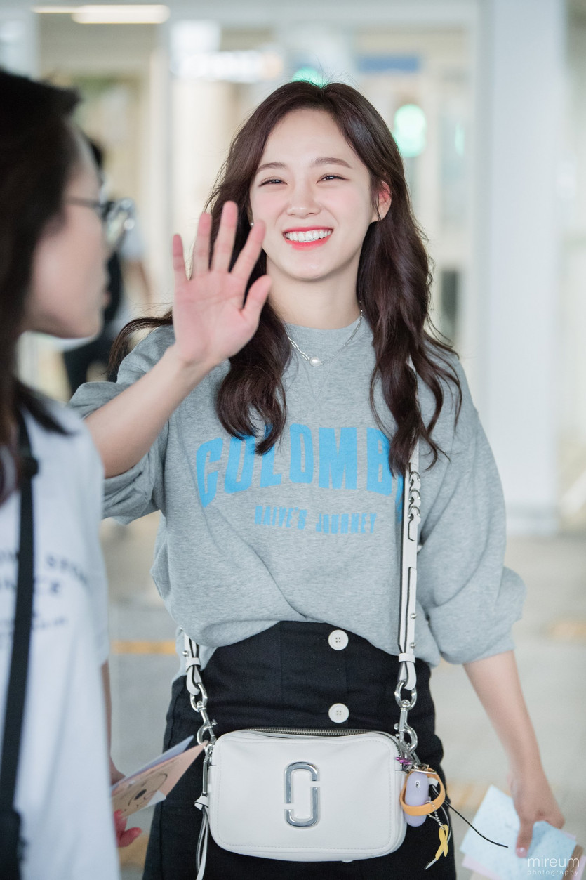 Kim Sejeong Gugudan - 190620 ICN