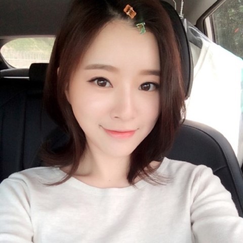 Announcer Lee Hyang