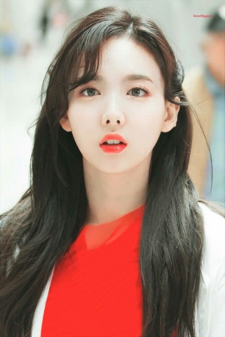 TWICE's NAYEON