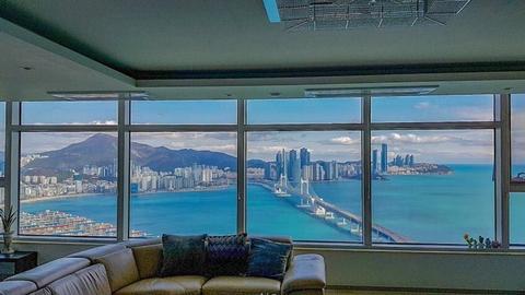 One view is a great Busan apartment.jpg