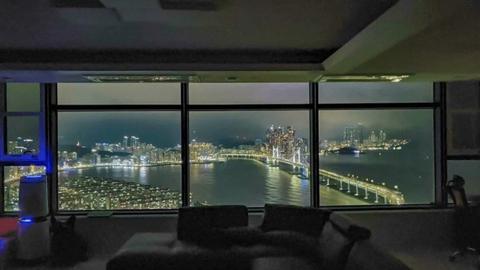 One view is a great Busan apartment.jpg