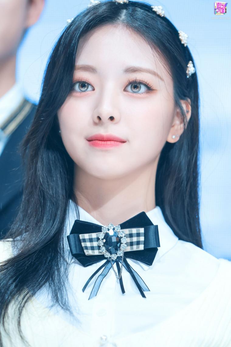 ITZY YUNA