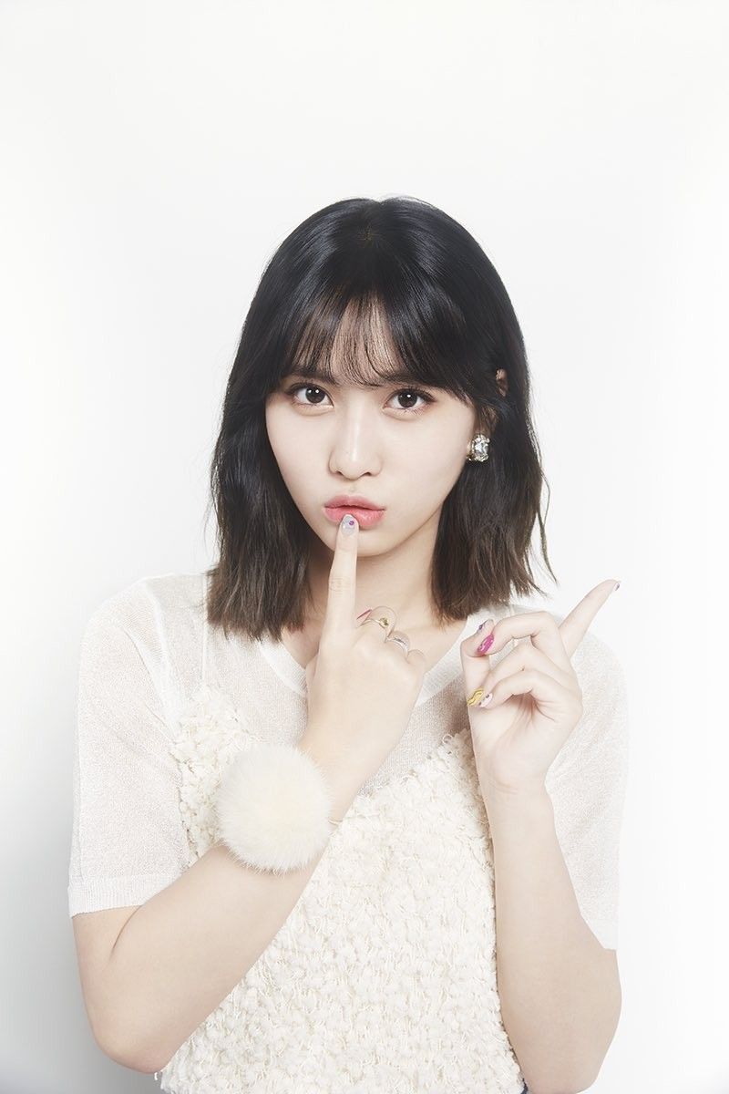 TWICE MOMO