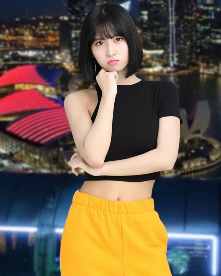 TWICE's MOMO