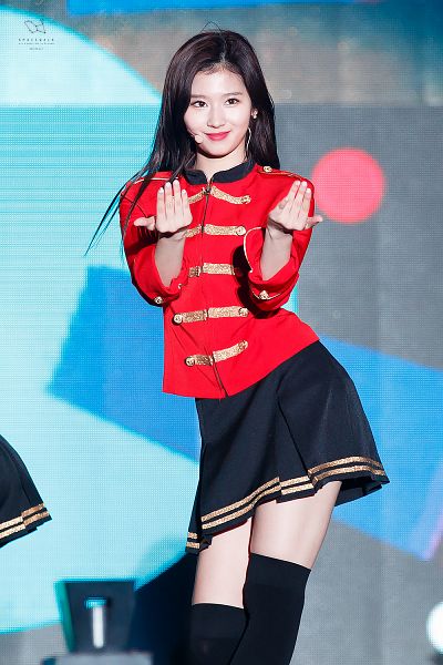 TWICE SANA