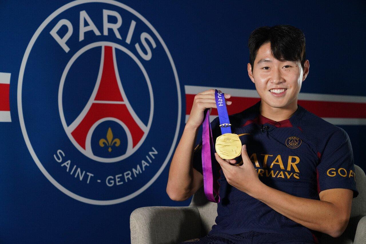 Lee Kang-in enters PSG gold medal