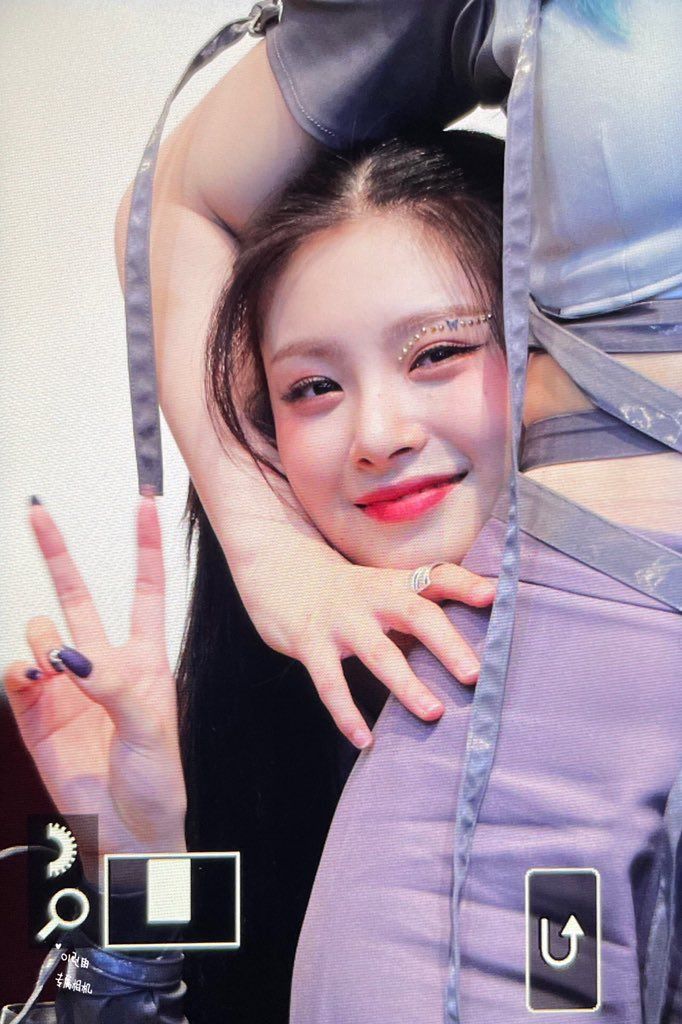 EVERGLOW Yiren