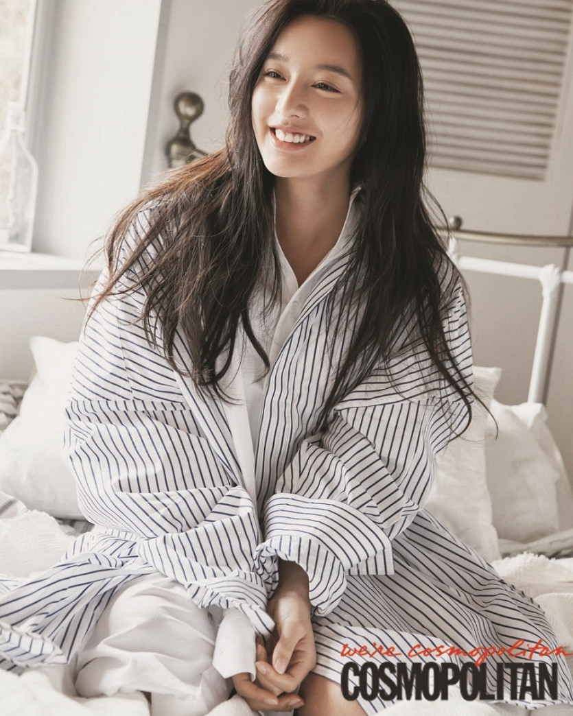 Actress Kim Ji-won's pictorial photo ^^