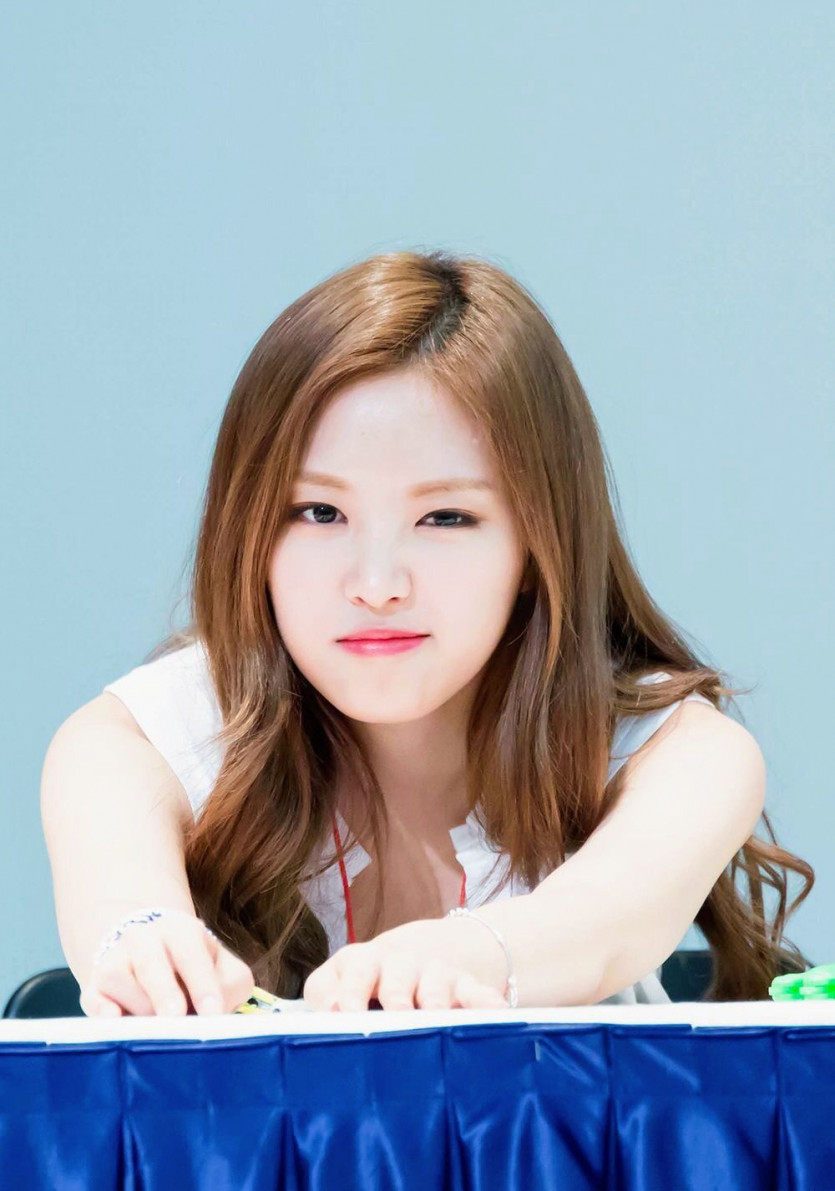 Son Na Eun