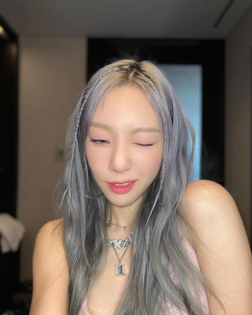Taeyeon is a cool older sister who just uploads a patch even when she shows it