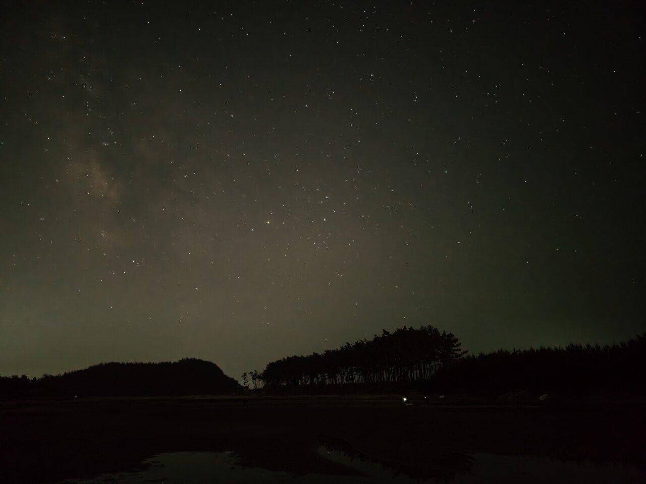 Milky Way photographed with s23