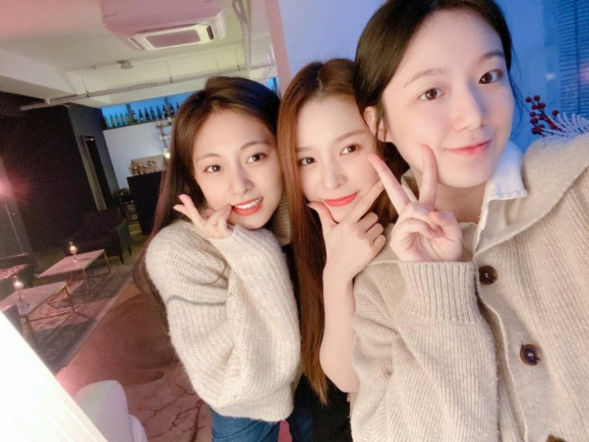 TZUYU, Elkie and Shuhua