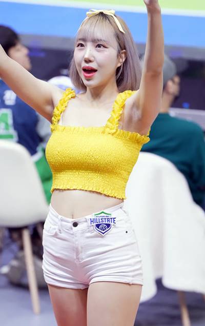 (SOUND)Park Sung Eun cheerleader yellow sleeveless top chest