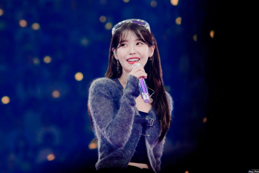 IU