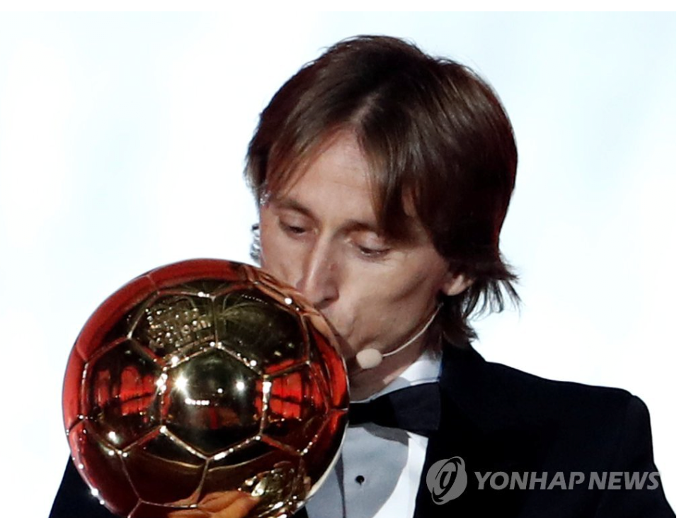 On an ugly day again, Du's absence from the Ballon d'Or award ceremony